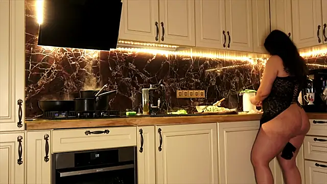 einneuesleben online show from February 14, 3:01 pm