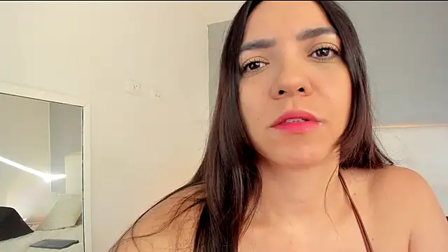 Snapshot of NataliaBuiles chatting on June 20, 12:32 pm NataliaBuiles online show from June 20, 12:32 pm