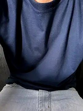 Snapshot of Leo_Big chatting on May 14, 5:54 pm Leo Big online show from May 14, 5:54 pm