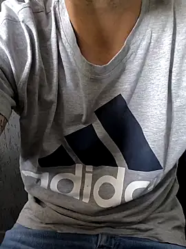 Snapshot of Leo_Big chatting on December 2, 11:56 am Leo Big online show from December 2, 11:56 am