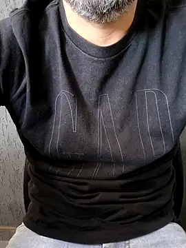 Snapshot of Leo_Big chatting on November 21, 12:59 pm Leo Big online show from November 21, 12:59 pm