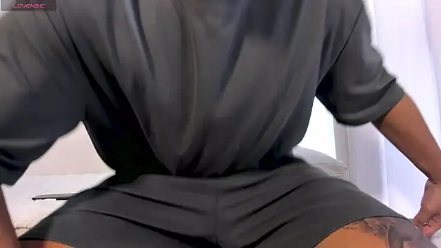 Snapshot of Stud_samu chatting on September 25, 7:20 pm Stud samu online show from September 25, 7:20 pm