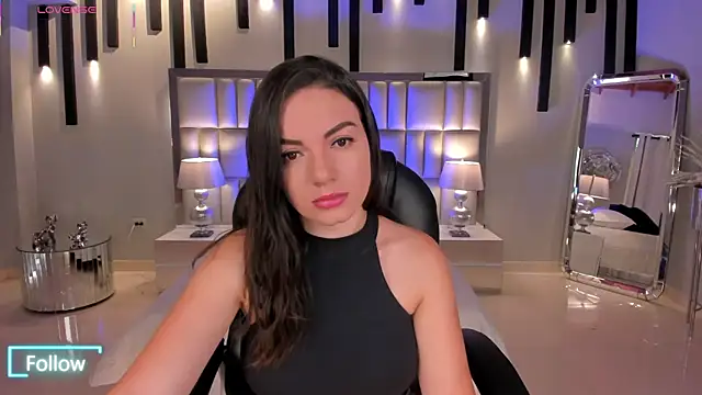 MorganHicks online show from December 3, 7:24 pm