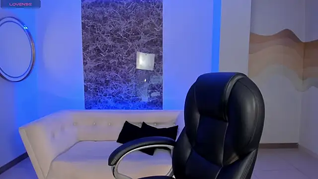 Snapshot of MorganHicks chatting on June 12, 10:46 am MorganHicks online show from June 12, 10:46 am