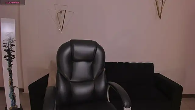 MorganHicks online show from March 31, 10:28 am