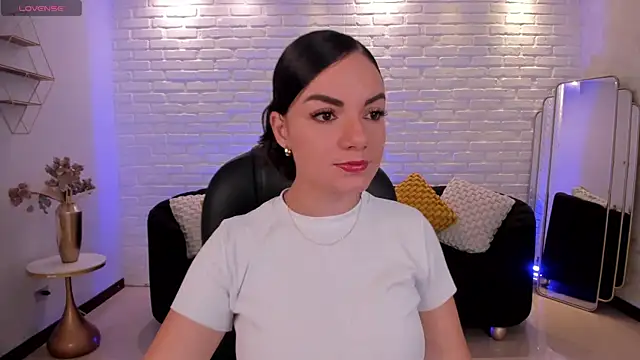 MorganHicks online show from September 13, 7:47 pm