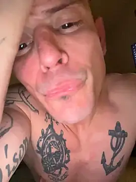 Snapshot of pussyaddict21 chatting on December 28, 5:12 am pussyaddict21 online show from December 28, 5:12 am