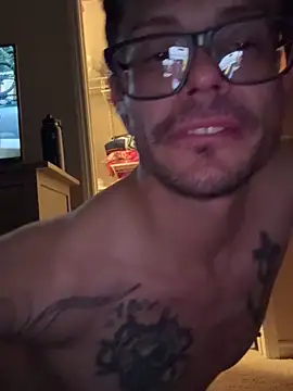 Snapshot of pussyaddict21 chatting on March 20, 4:51 am pussyaddict21 online show from March 20, 4:51 am