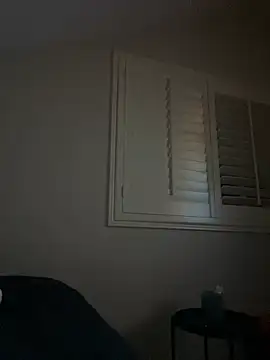 Snapshot of pussyaddict21 chatting on February 26, 4:30 am pussyaddict21 online show from February 26, 4:30 am