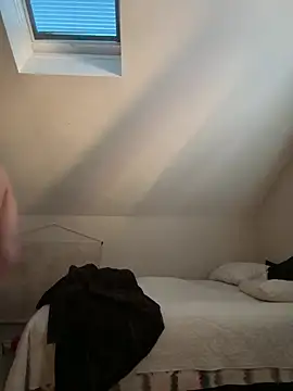 Snapshot of pussyaddict21 chatting on March 19, 12:59 am pussyaddict21 online show from March 19, 12:59 am