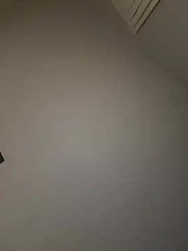 Snapshot of pussyaddict21 chatting on March 13, 3:44 am pussyaddict21 online show from March 13, 3:44 am