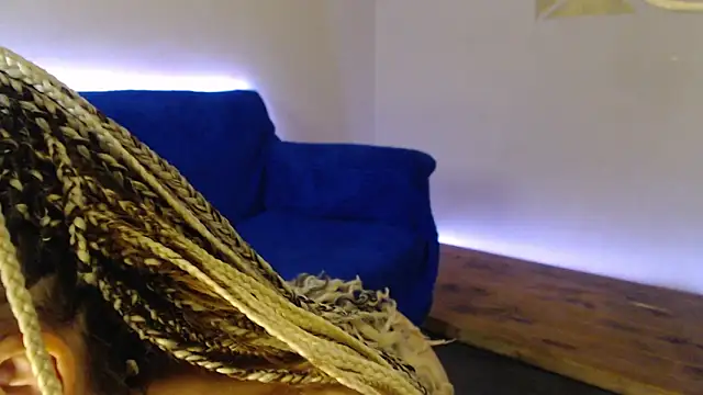 DIOSAHONEY online show from March 8, 2:04 am