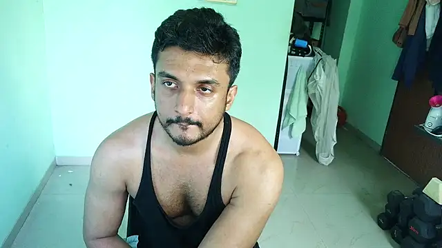 Snapshot of daringcutie chatting on May 14, 10:34 am daringcutie online show from May 14, 10:34 am