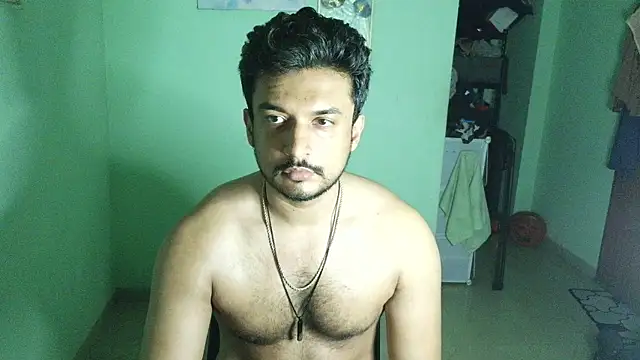 Snapshot of daringcutie chatting on June 9, 12:00 am daringcutie online show from June 9, 12:00 am