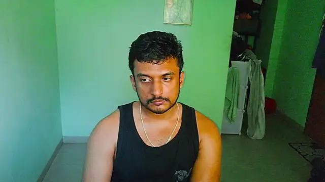 daringcutie online show from April 11, 7:05 am