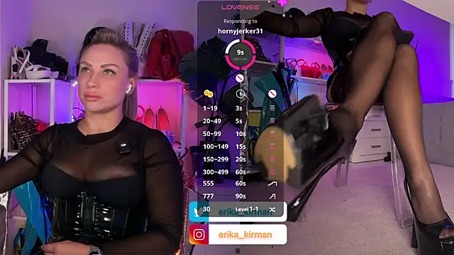 Snapshot of Erika_Kirman chatting on November 4, 1:04 pm Erika Kirman online show from November 4, 1:04 pm