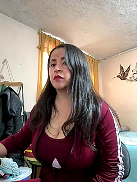 latinfemale online show from November 21, 9:14 pm