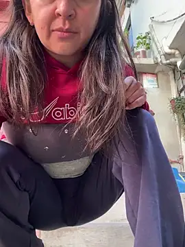 latinfemale online show from November 9, 7:29 pm