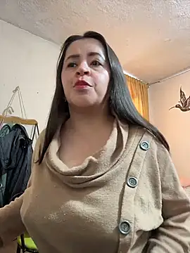 latinfemale online show from June 22, 8:39 pm