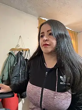 latinfemale online show from February 14, 9:48 pm