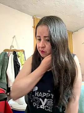 latinfemale online show from November 30, 10:21 pm