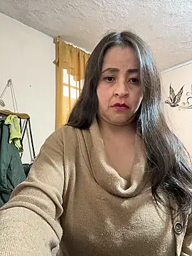 latinfemale online show from January 10, 10:38 pm