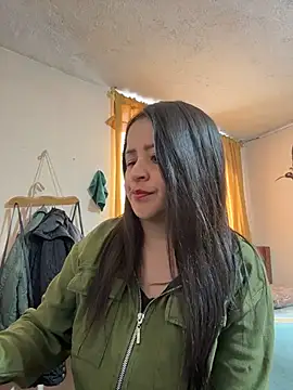 latinfemale online show from April 21, 8:15 pm