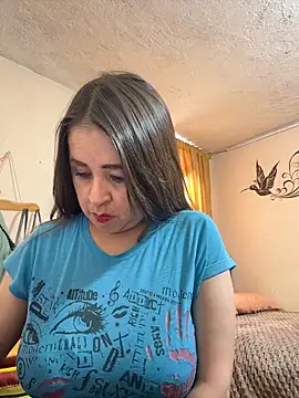 latinfemale online show from May 22, 8:29 pm