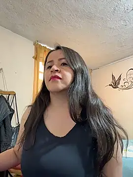 latinfemale online show from February 17, 8:39 pm