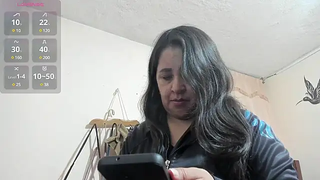 latinfemale online show from February 21, 1:44 am