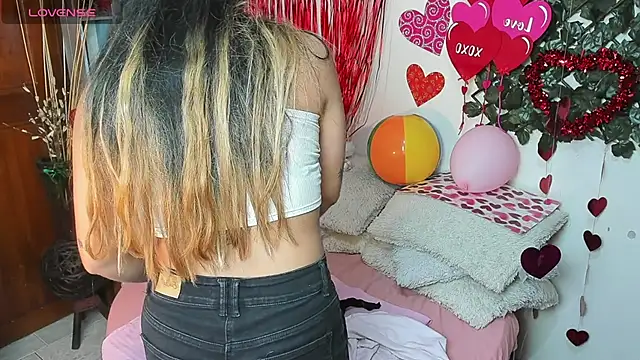 DestinyHills online show from February 16, 12:37 pm