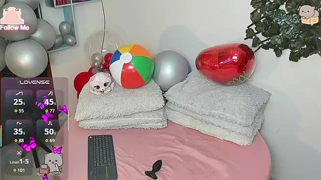 DestinyHills online show from March 11, 12:10 pm