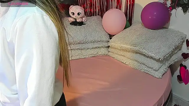 DestinyHills online show from February 21, 12:07 pm