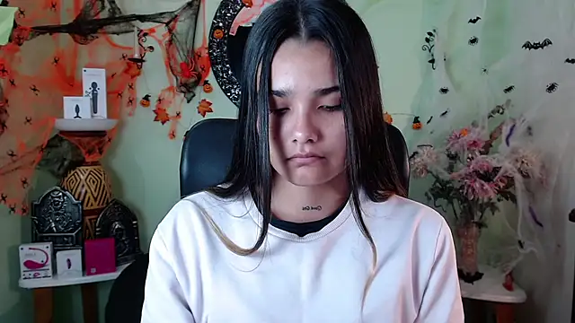 DestinyHills online show from October 13, 12:07 pm