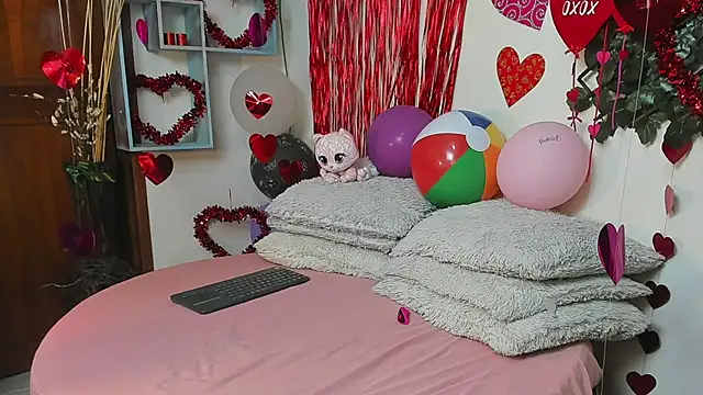 DestinyHills online show from February 20, 12:07 am