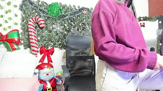 DestinyHills online show from December 20, 12:08 pm