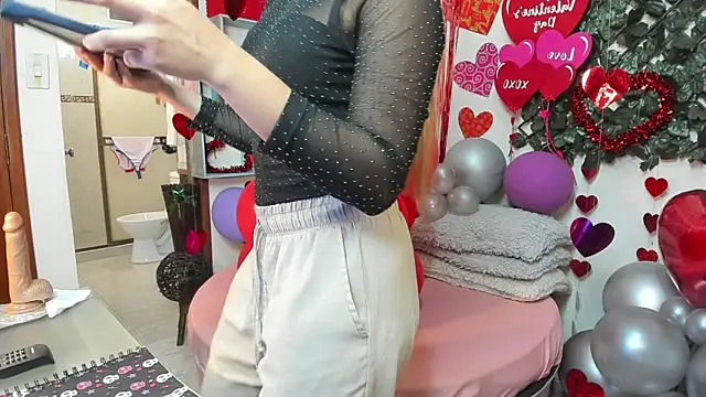 DestinyHills online show from February 28, 12:27 pm