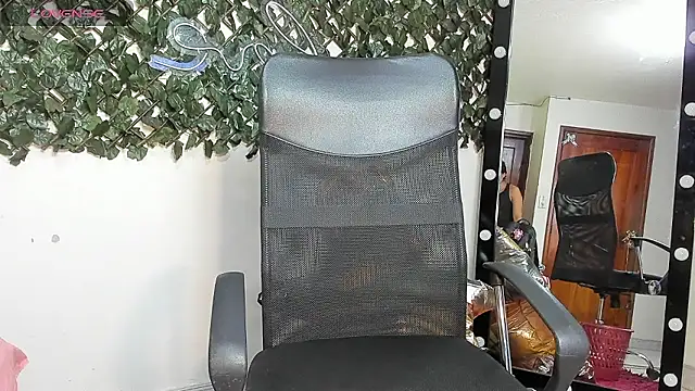 DestinyHills online show from January 12, 12:01 pm