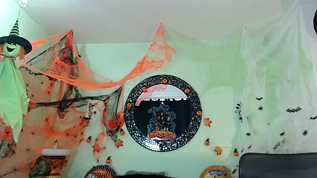 DestinyHills online show from October 24, 12:04 pm