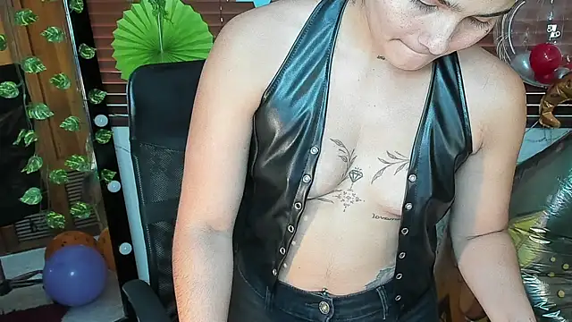 DestinyHills online show from March 25, 12:15 pm