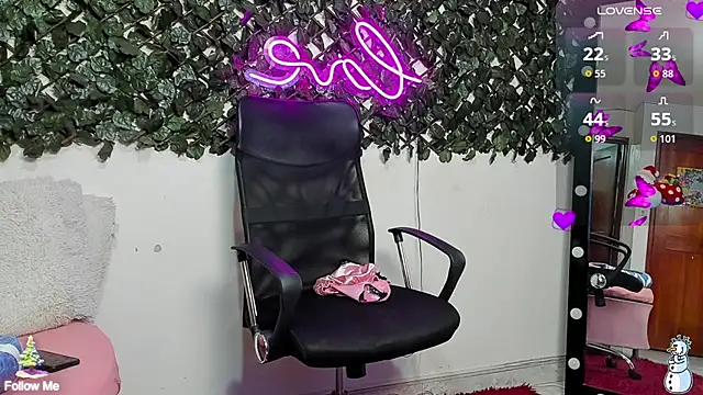 DestinyHills online show from November 12, 2:26 am