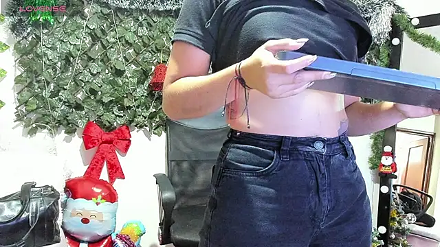 DestinyHills online show from December 5, 12:04 pm