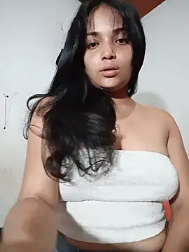 Snapshot of _Estrellita_ chatting on July 11, 10:21 pm Estrellita online show from July 11, 10:21 pm