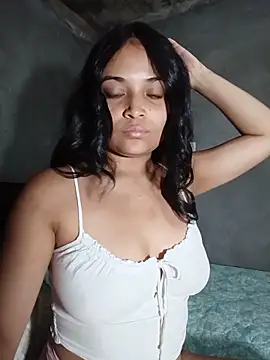  Estrellita  online show from May 12, 4:46 pm