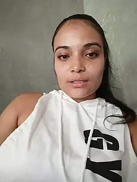  Estrellita  online show from May 24, 6:52 pm