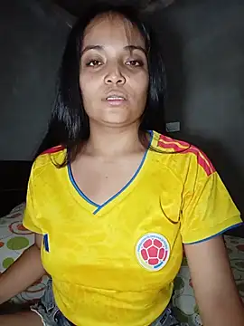Snapshot of _Estrellita_ chatting on July 7, 5:16 pm Estrellita online show from July 7, 5:16 pm
