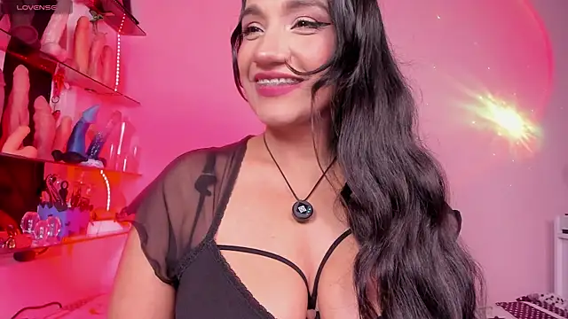 christymilkk online show from October 6, 2:13 am