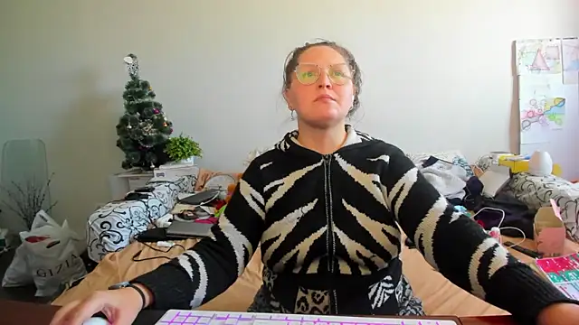 IamYourNarcotic online show from February 2, 12:26 pm