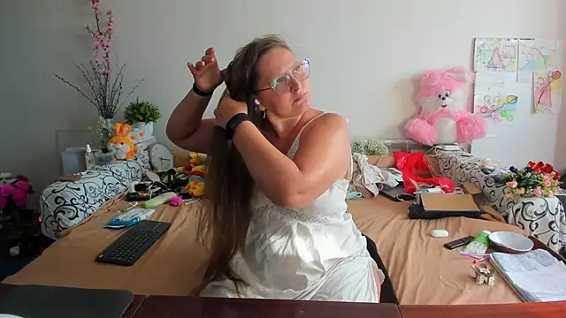 IamYourNarcotic online show from June 1, 3:00 pm