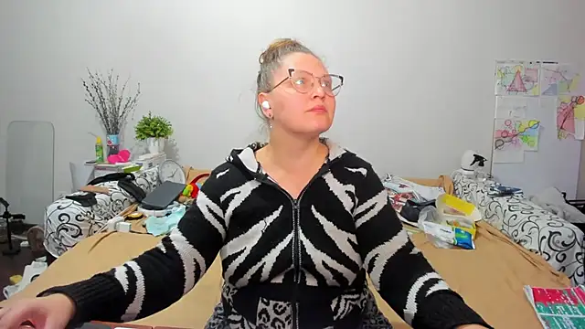 IamYourNarcotic online show from February 25, 4:18 pm